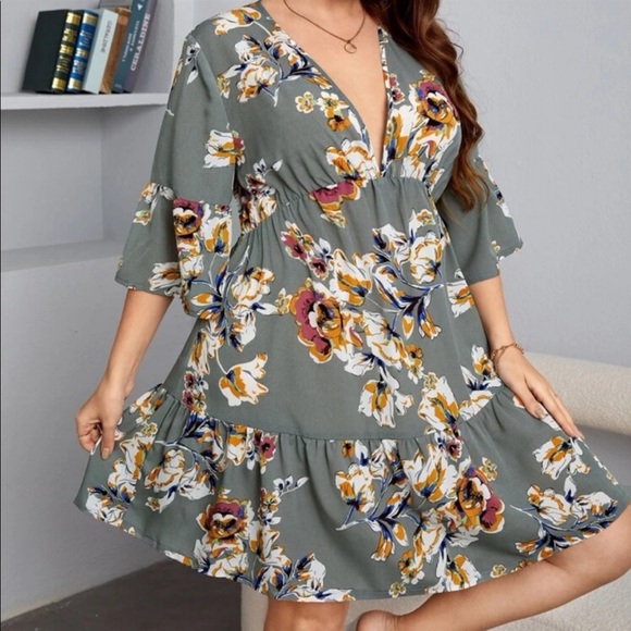 Boho Plus Size Floral Print Ruffle Hem Mini Dress - Picture 3 of 13